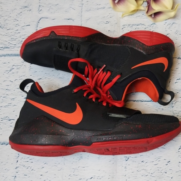 Nike ID Paul George Sneaker - Picture 3 of 7